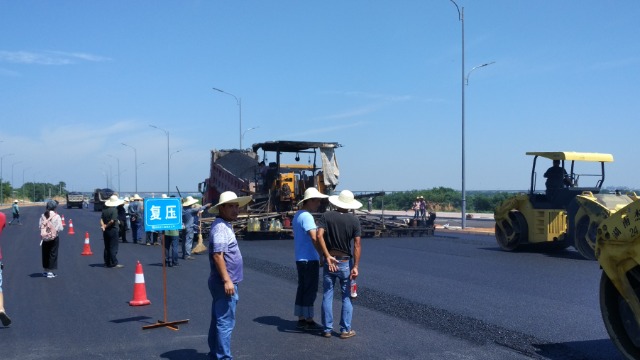 【轉】瀝青混凝土路面施工工藝流程及操作要點